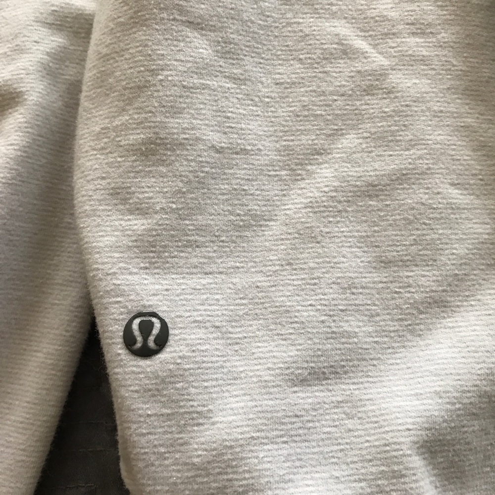 Lululemon jacket - Picture 3 of 3